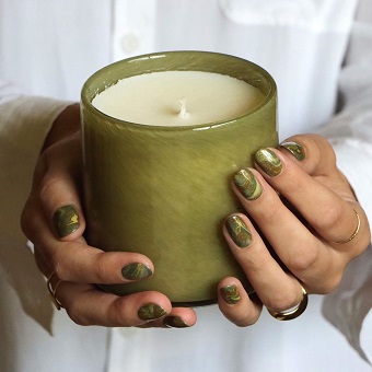 Sage & Walnut | Signature 15.5oz Candle